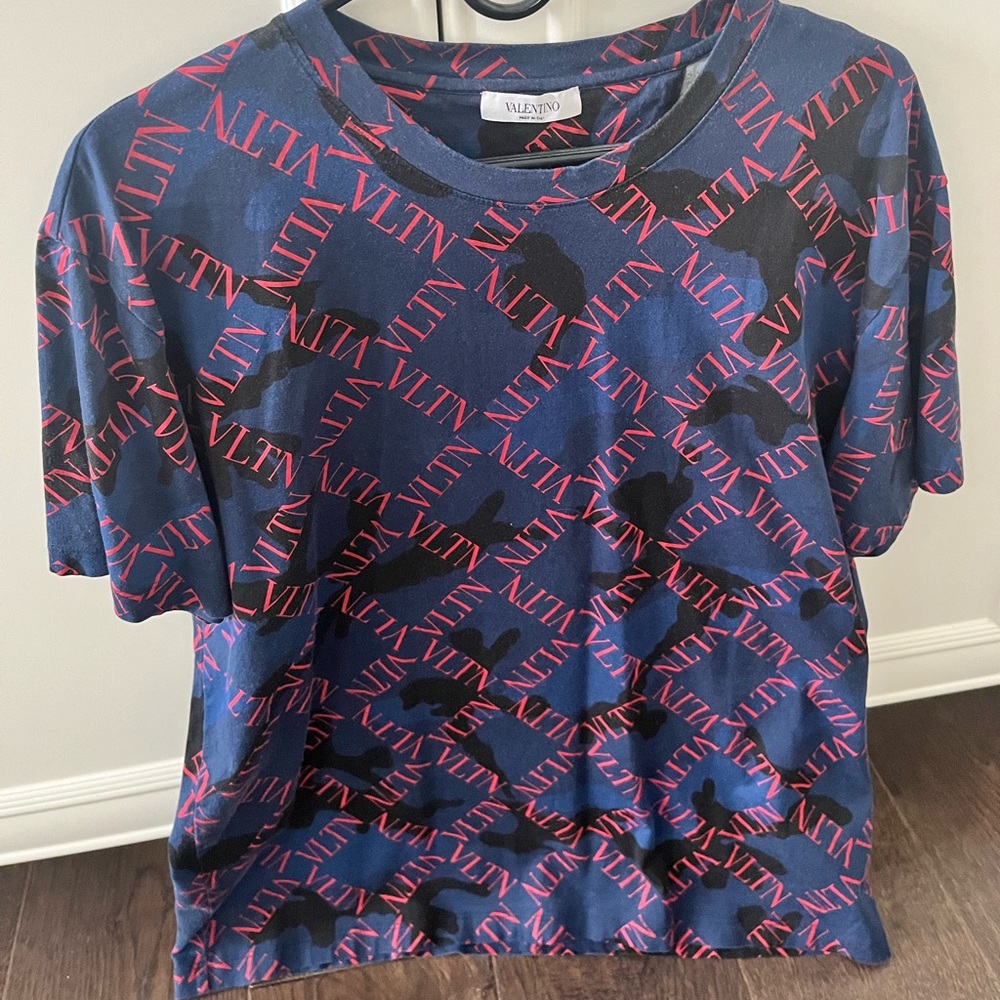 Men’s Valentino T-shirt